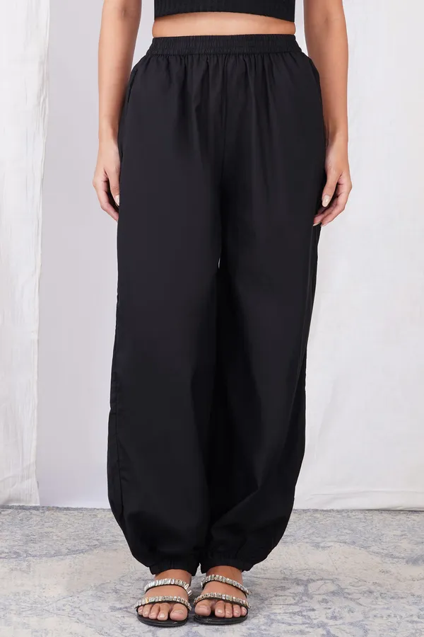 Relaxed_Fit_Balloon_Pants_with_Elasticated_Cuffs