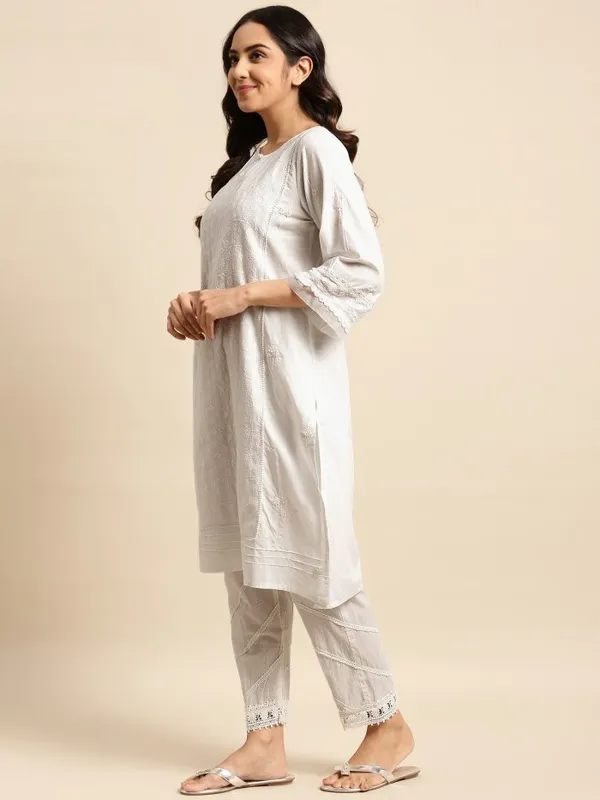 White_Embroidered_Cotton_Kurta_with_Lace_Pant_and_Embroidered_Dupatta_-_Set_of_3_-_XXL
