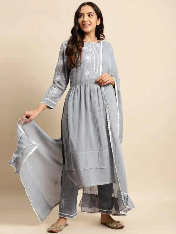 Grey_Embroidered_Cotton_Kurta_with_Embroidered_Pant_-_Set_of_2_-_XXL