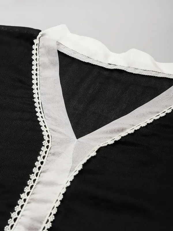 Black_Embroidered_Cotton_Kaftan_with_Embroidered_Pant_-_Set_of_2