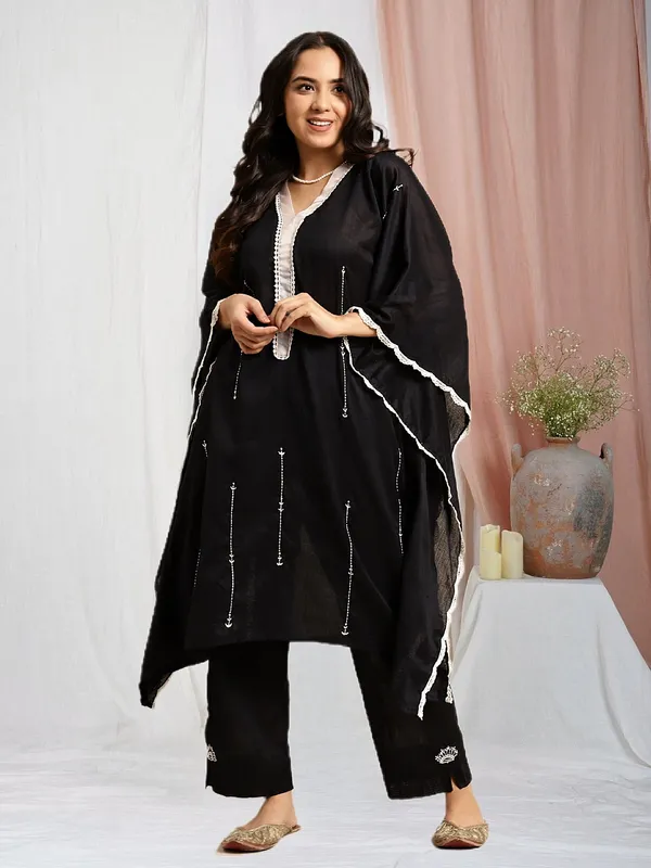 Black_Embroidered_Cotton_Kaftan_with_Embroidered_Pant_-_Set_of_2