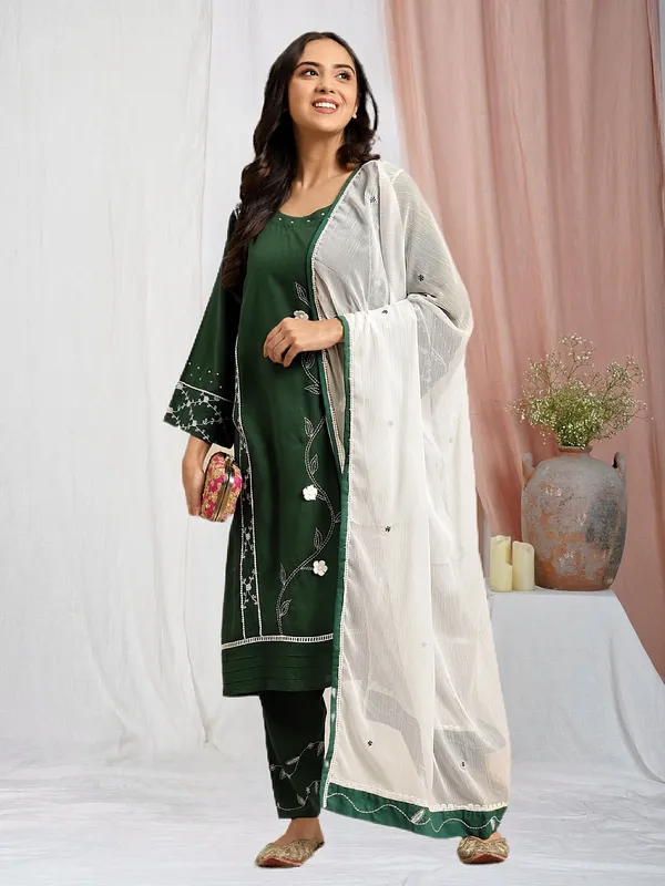 Royal_Green_Patch_Work_Embroidered_Cotton_Kurta_with_Embroidered_Pant_and_Dupatta_-_Set_of_3_-_XXL