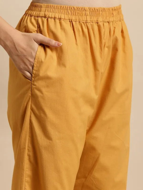 Mustard_Zari_Embroidered_Cotton_Silk_Kurta_with_Embroidered_Pant_-_Set_of_2_-_XXL