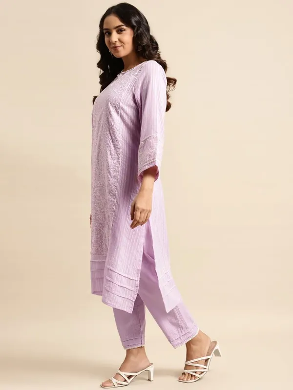 Purple_Pleated_Embroidered_Cotton_Kurta_-_XXL
