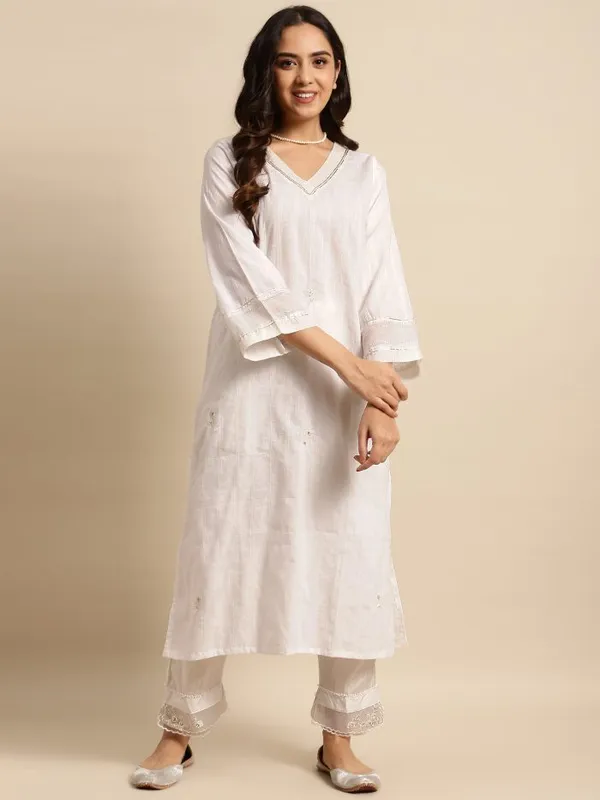 Wht_Cot_Zari_with_Pearl_Stud_Pant_Kurta_with_Pearl_Stud_Pant_-_Set_of_2_-_XXL