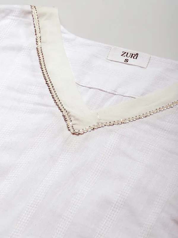 Wht_Cot_Zari_with_Pearl_Stud_Pant_Kurta_with_Pearl_Stud_Pant_-_Set_of_2_-_XXL