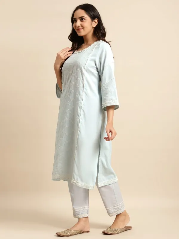 Sky_Blue_Embroidered_Cotton_Kurta_-_XXL