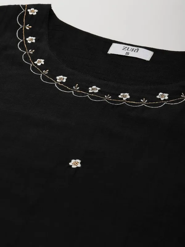 Black_Zari_Embroidered_Premium_Cotton_kurta_with_Embroidered_Pant_-_Set_of_2_-_XXL