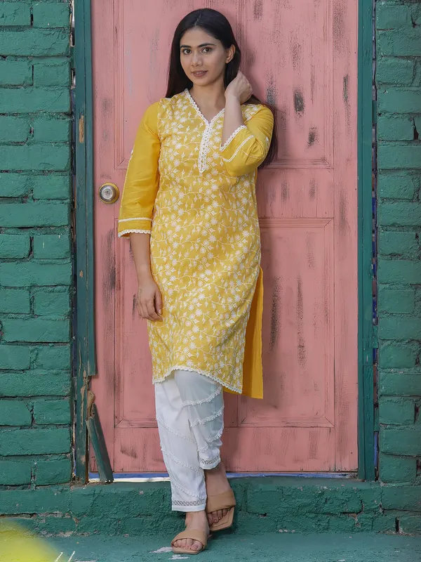 Yellow_Embroidered_Cotton_Kurta_with_Lace_Pant_-_Set_of_2_-_XXL