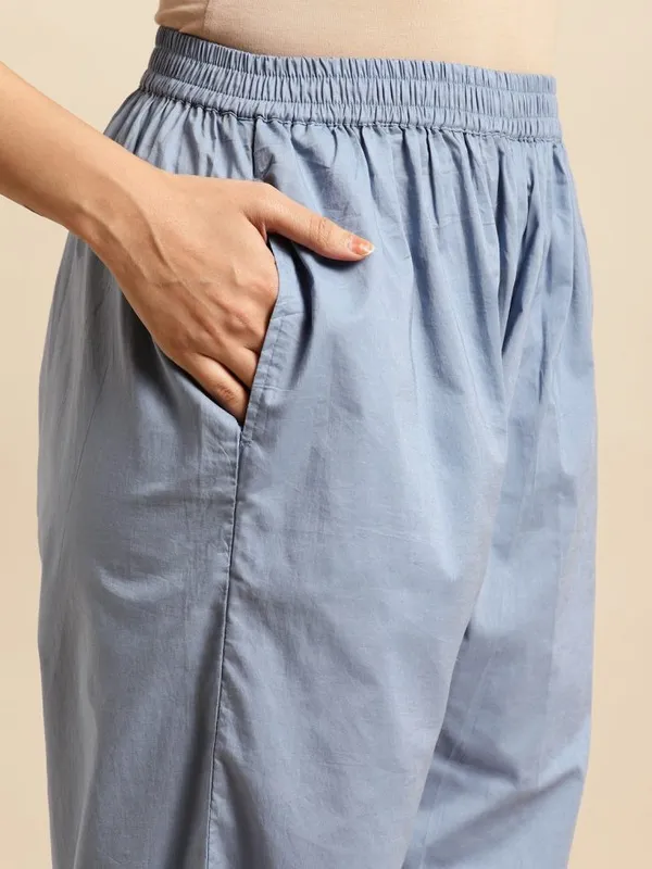 Blue_Handloom_Ikat_Cotton_Kurta_with_Pintuck_Pant_-_Set_of_2_-_XXL