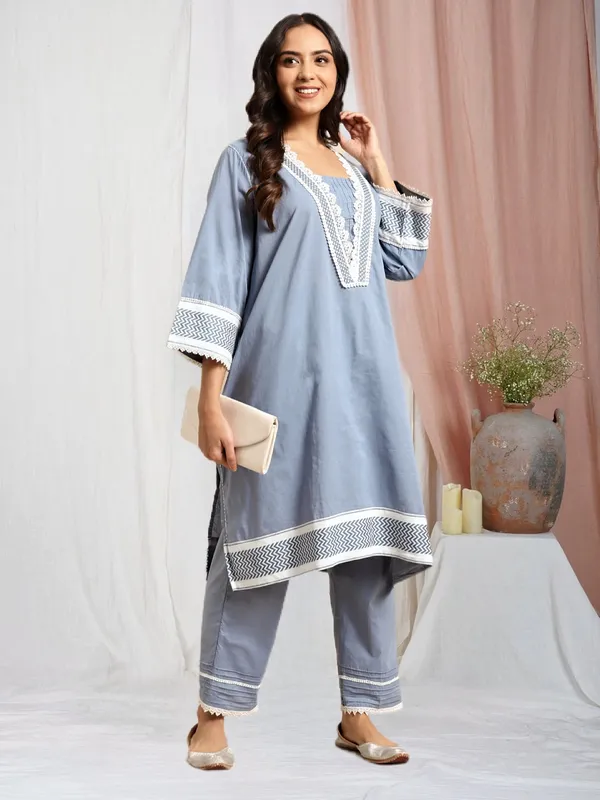 Blue_Handloom_Ikat_Cotton_Kurta_with_Pintuck_Pant_and_Embroidered_Dupatta_-_Set_of_3_-_XXL
