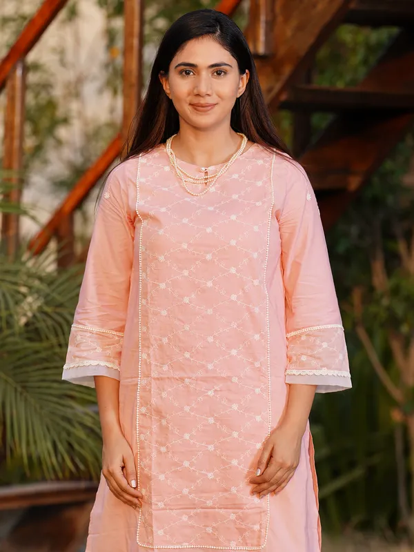 Peach_Embroidered_Cotton_kurta_with_Cotton_Pant_-_Set_of_2_-_XXL