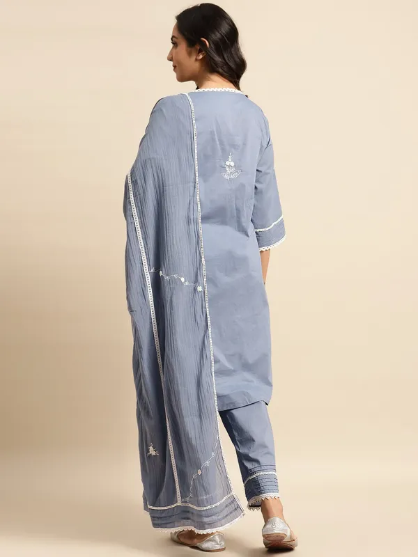 Grey_Blue_Embroidered_V_Neckline_Cotton_Kurta_-_XXL