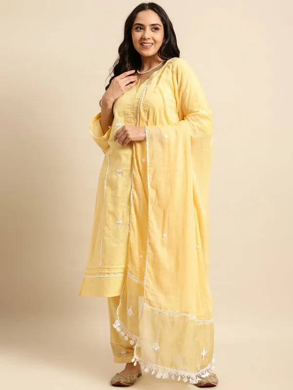 Yellow_Embroidered_Cotton_Kurta_-_XXL