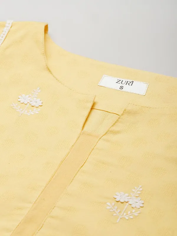 Yellow_Embroidered_Cotton_Kurta_-_XXL