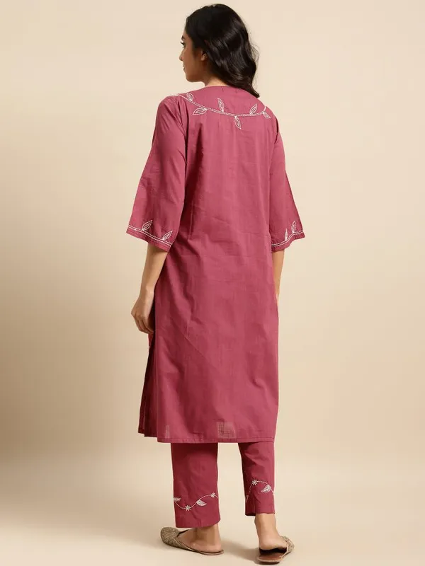 Maroon_3D_Patch_Work_Embroidered_Cotton_Kurta_with_Embroidered_Pant_-_Set_of_2_-_XXL