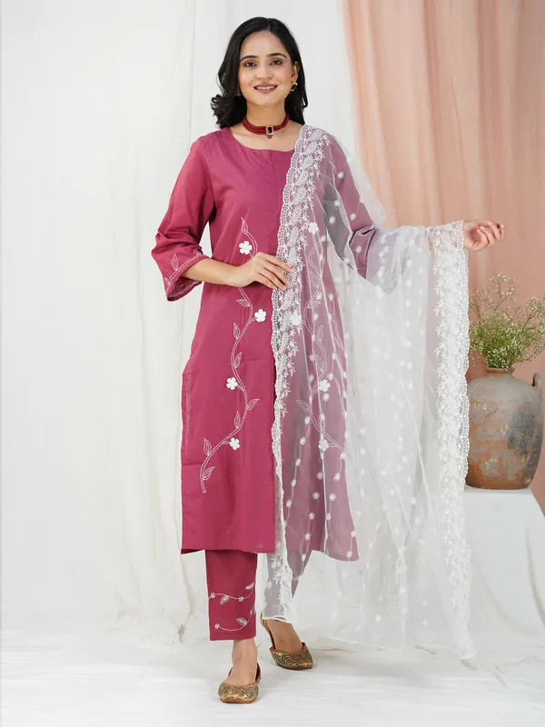 Maroon_3D_Patch_Work_Embroidered_Cotton_Kurta_with_Embroidered_Pant_and_Dupatta_-_Set_of_3_-_XXL