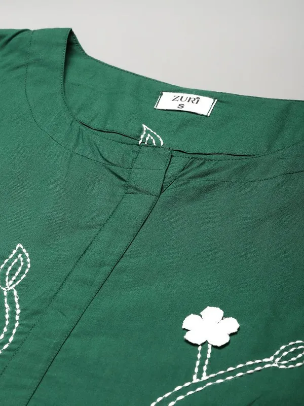 Green_3D_Patch_Work_Embroidered_Cotton_Kurta_-_XXL
