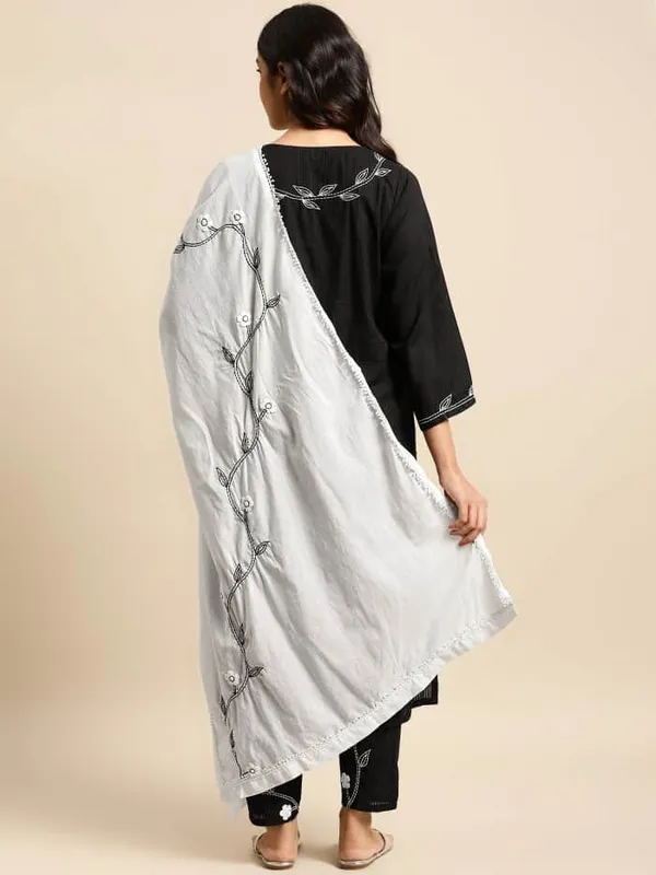 Black_3D_Patch_Work_Embroidered_Cotton_Kurta_-_XXL