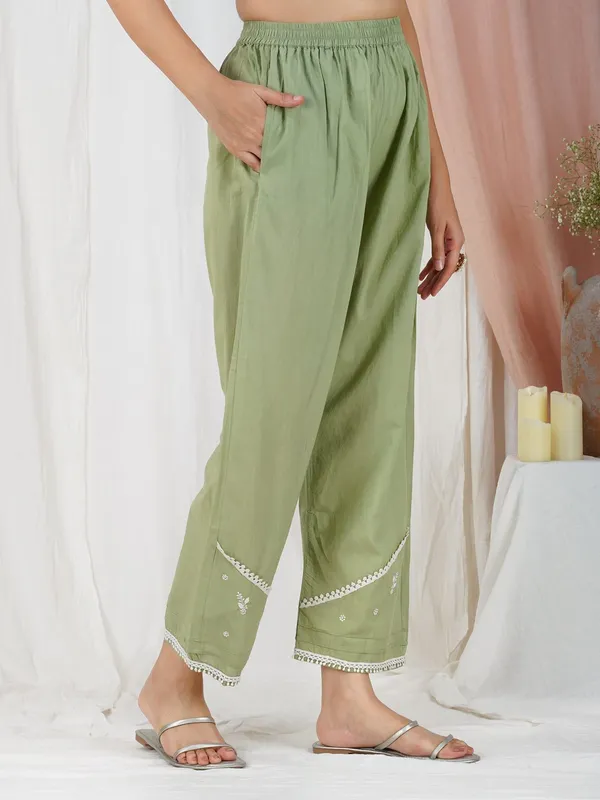 Olive_Green_Embroidered_Cotton_Kurta_-_XXL