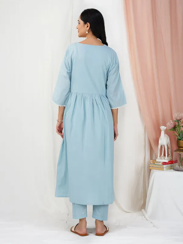 Sky_Blue_Embroidered_Cotton_Anarkali_Kurta_-_XXL