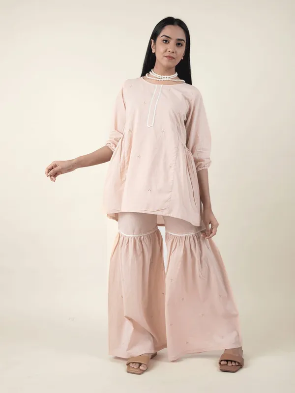 Gajri_Zari_Embroidered_Cotton_Peplum_Kurta_-_XXL