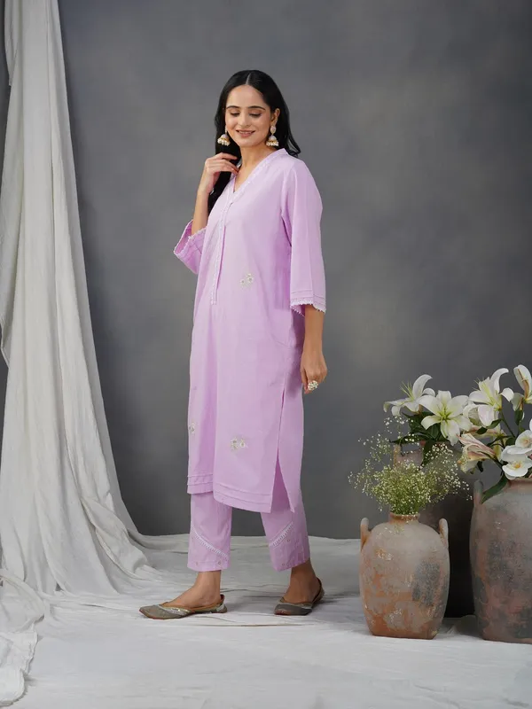 Purple_Embroidered_Cotton_Kurta_Paired_With_Matching_Pant_-_XXL