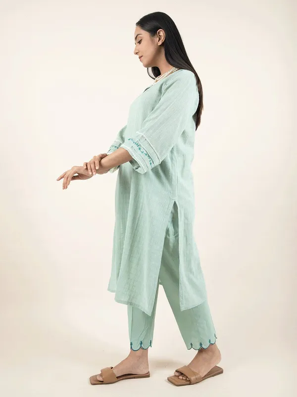 Green_Hand_Embroidered_Cotton_Kurta_Paired_With_Matching_Pant_-_XXL