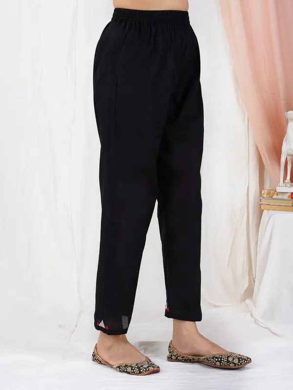 Black_Tribal_Embroidered_Cotton_Silk_Kurta_With_Matching_Pant_And_Dupatta_-_XXL
