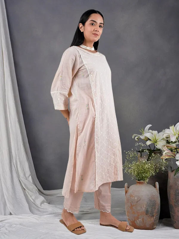 Peach_Multicolor_Embroidered_Cotton_Striped_Kurta_Paired_With_Matching_Pant_-_XXL