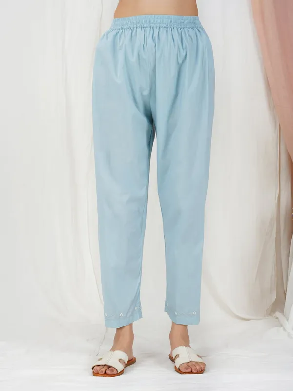 Sky_Blue_Embroidered_Cotton_Silk_Anarkali_Kurta_Paired_With_Matching_Pant_-_XXL