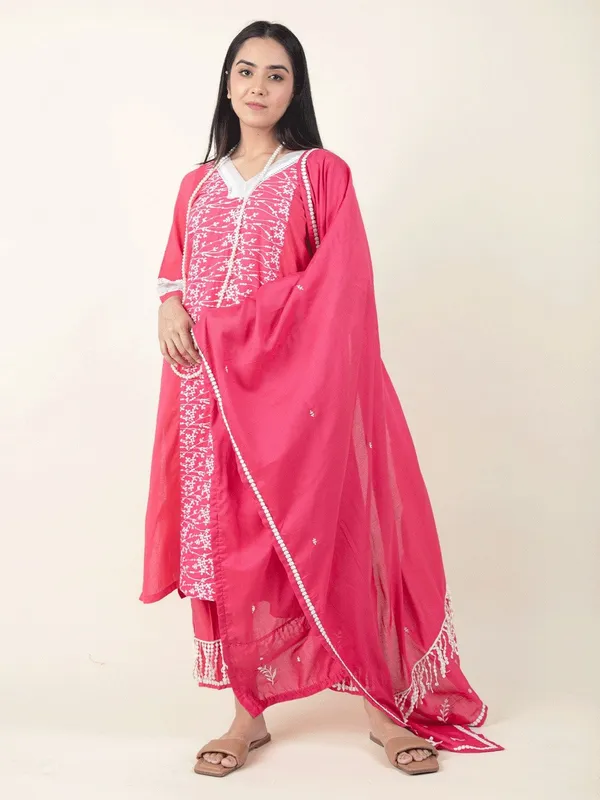 Pink_Embroidered_Cotton_Kurta_With_Matching_Pant_And_Dupatta_-_XXL