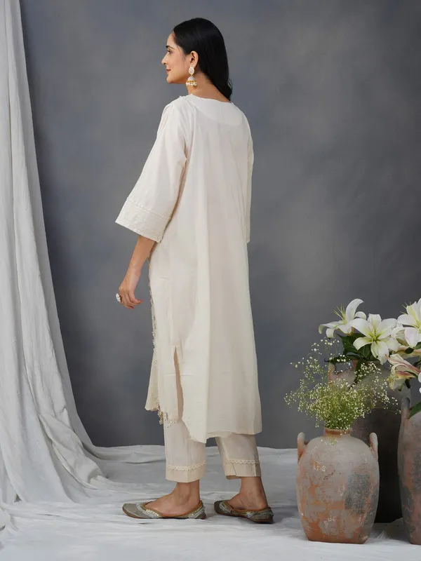 Rose_Gold_Embroidered_Cotton_Kurta_Paired_With_Matching_Pant_-_XXL
