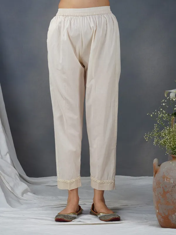 Rose_Gold_Embroidered_Cotton_Kurta_Paired_With_Matching_Pant_And_Dupatta_-_XXL