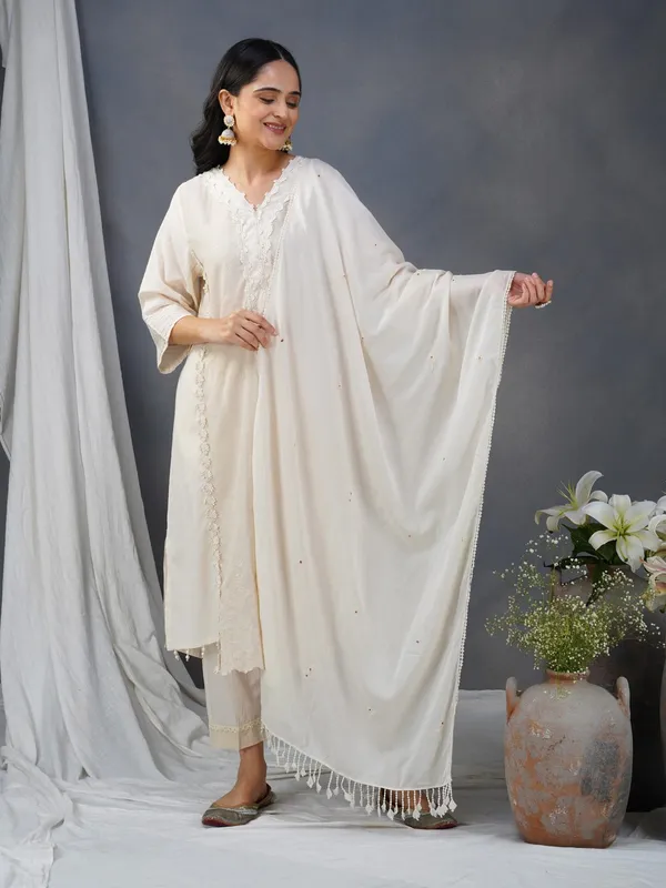 Rose_Gold_Embroidered_Cotton_Kurta_Paired_With_Matching_Pant_And_Dupatta_-_XXL