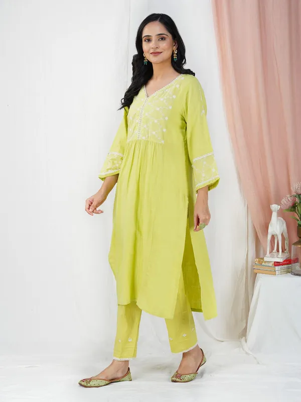 Lime_Green_Embroidered_Cotton_Kurta_Paired_With_Matching_Pant_-_XXL