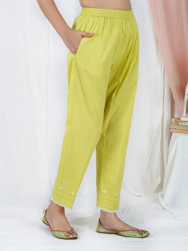 Lime_Green_Embroidered_Cotton_Kurta_Paired_With_Matching_Pant_-_XXL