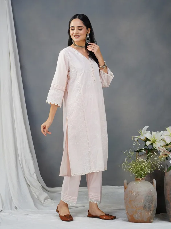 Pink_Embroidered_Cotton_kurta_Paired_With_Matching_Pant_-_XXL