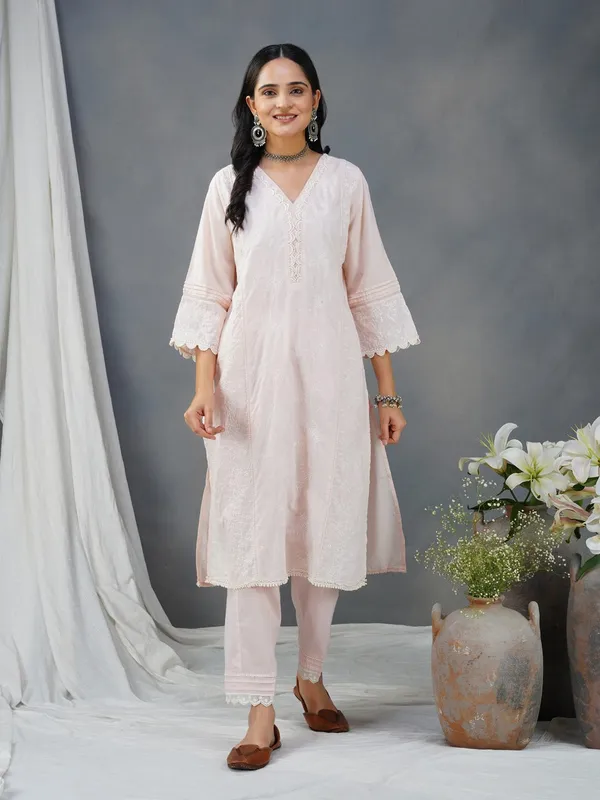Pink_Embroidered_Cotton_kurta_Paired_With_Matching_Pant_-_XXL