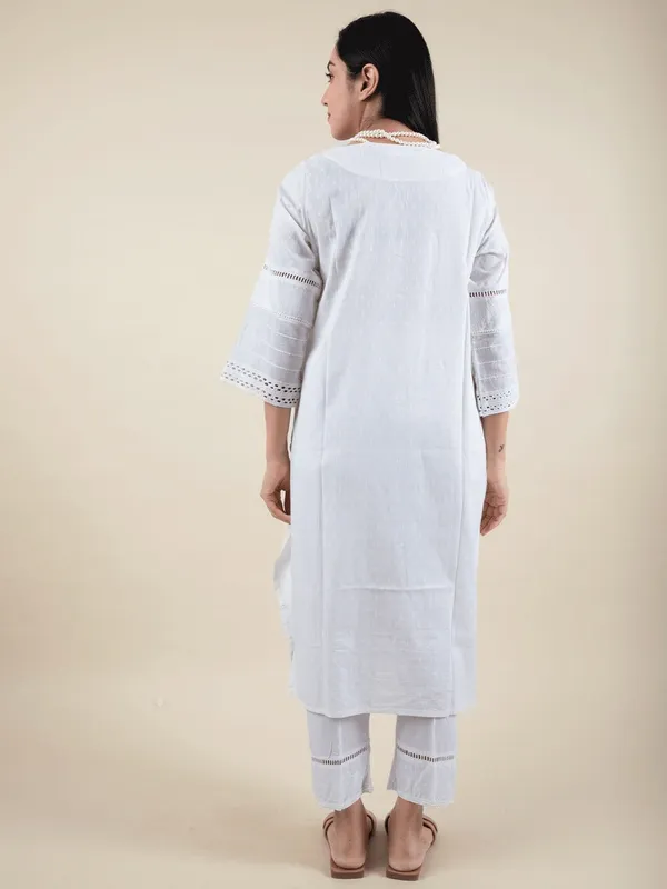 White_Cotton_kurta_Paired_With_Matching_Pant_-_XXL