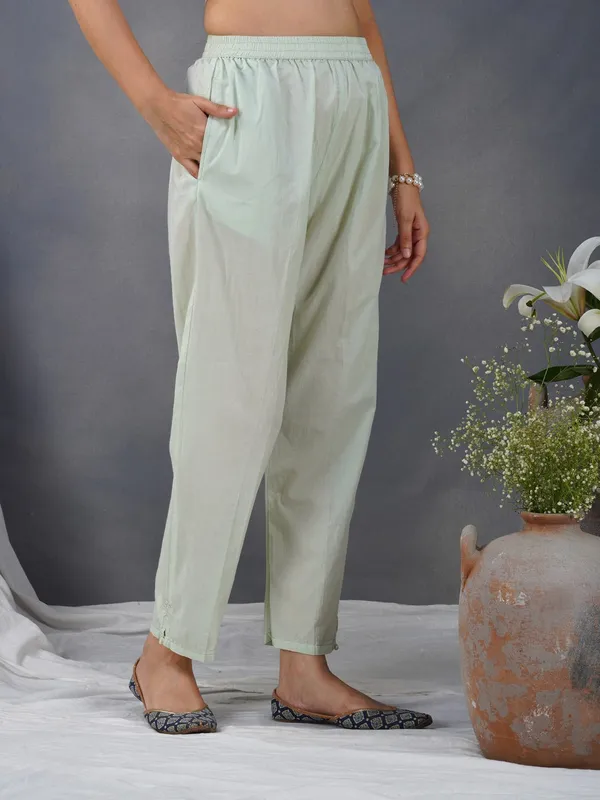 Pista_Hand_Embroidered_Cotton_Kurta_Paired_With_Matching_Pant_-_XXL