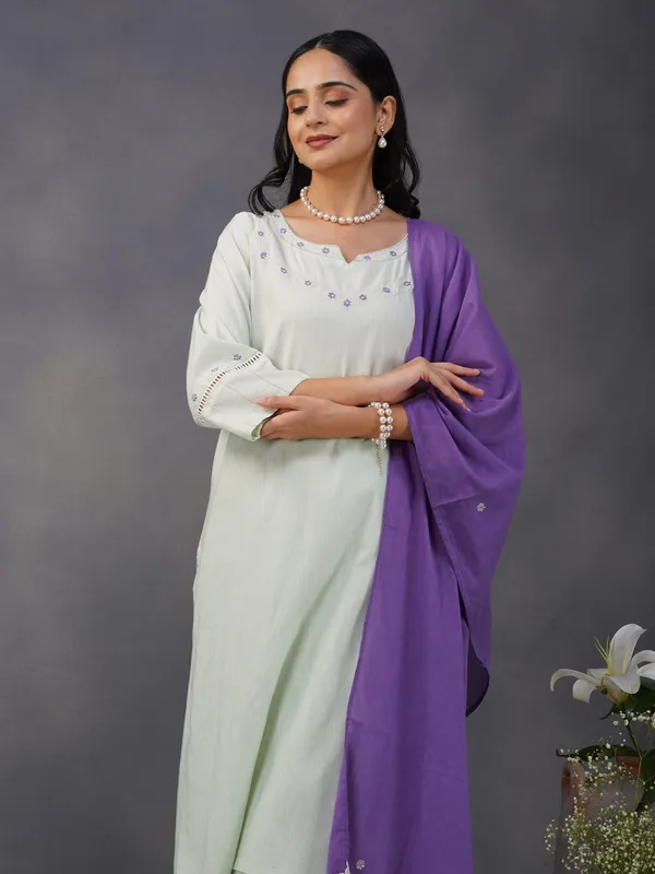 Pista_Hand_Embroidered_Cotton_Kurta_Paired_With_Matching_Pant_And_Dupatta_-_XXL
