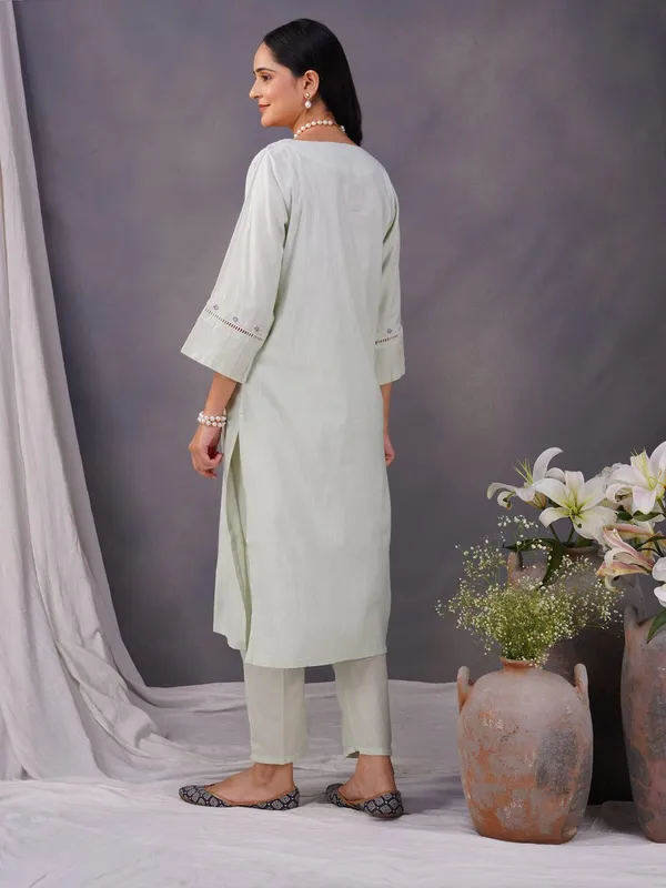Pista_Hand_Embroidered_Cotton_Kurta_Paired_With_Matching_Pant_And_Dupatta_-_XXL
