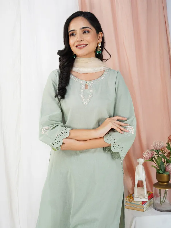 Green_Hand_resham_Embroidered_Cotton_Paired_With_Matching_Pant_And_Dupatta_-_XXL