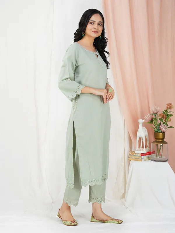 Green_Hand_resham_Embroidered_Cotton_Kurta_-_XXL