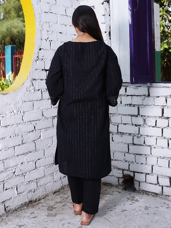 Black_Embroidered_Cotton_Dobby_Kurta_with_Cotton_Pant_-_Set_of_2_-_XXL