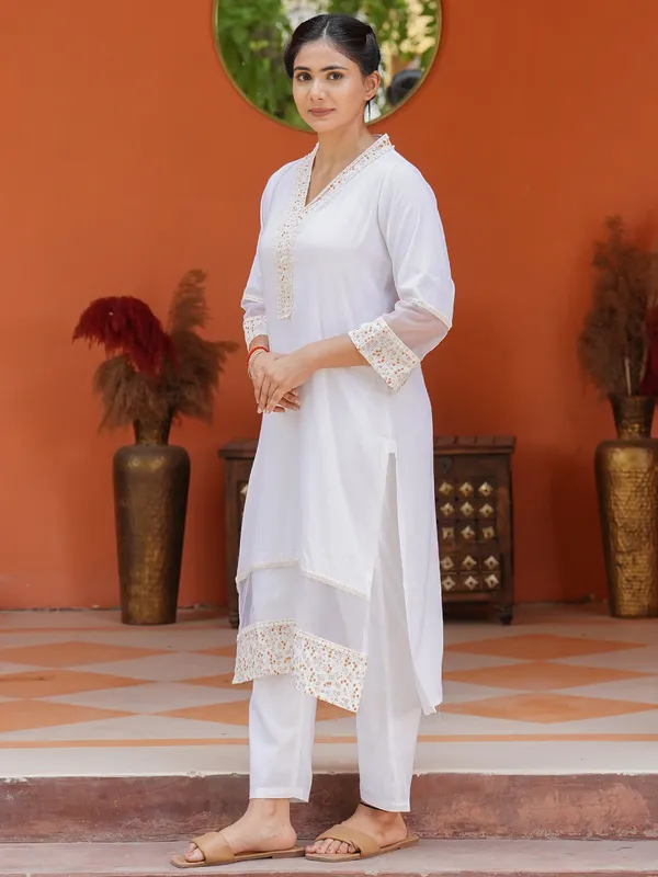 White_Floral__Printed_Cotton_Kurta_with_Cotton_Pant_-_Set_of_2_-_XXL