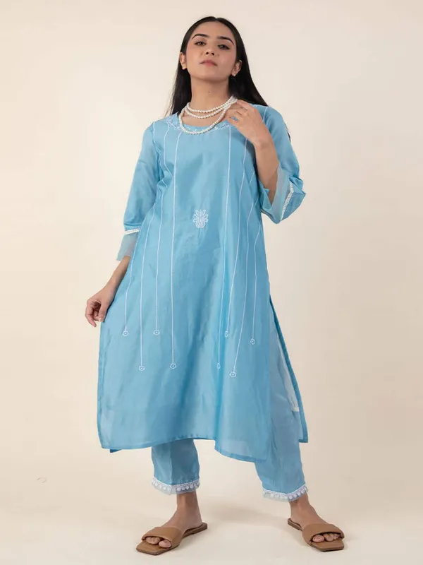 Blue_Embroidered_Chanderi_Kurta_-_XXL