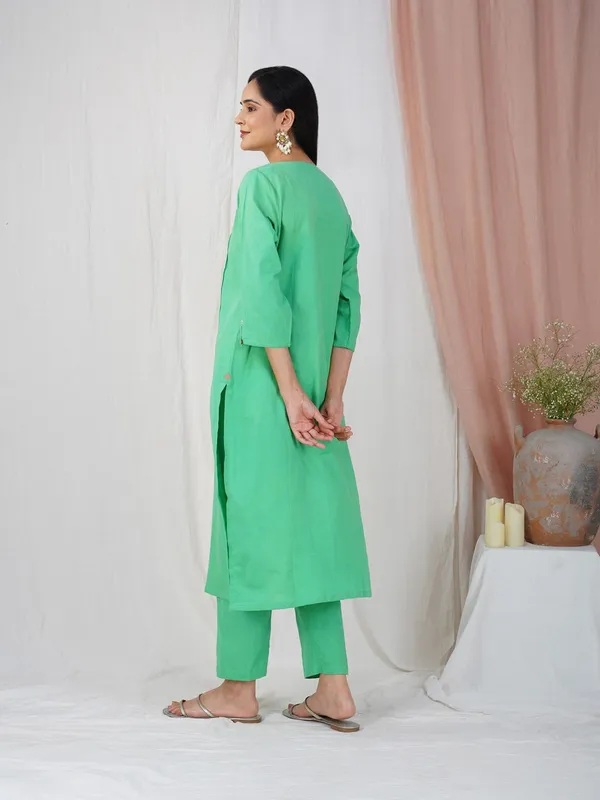 Green_Kantha_Embroidered_Work_Cotton_Kurta_Paired_With_Matching_Pant_-_XXL