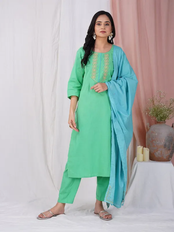 Green_Kantha_Embroidered_Cotton_Kurta_With_Matching_Pant_And_Dupatta_-_XXL